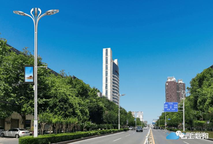 智慧灯杆点亮襄阳街头 高科技让城市更智能